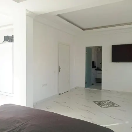 Kadriyede Muestakil Villa Yuezme Havuzlu ベレキ