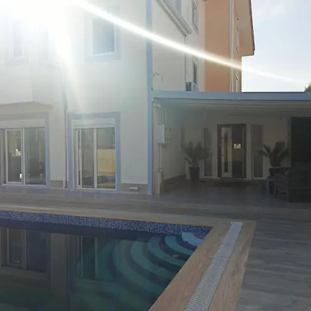 Kadriyede Muestakil Villa Yuezme Havuzlu