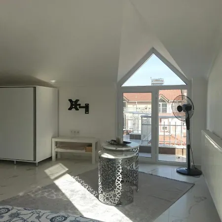 Kadriyede Muestakil Villa Yuezme Havuzlu